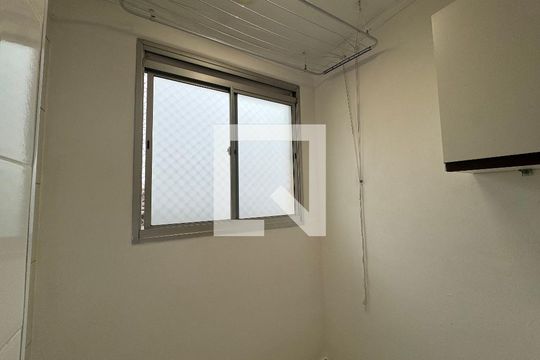 Área de Serviço de apartamento para alugar com 2 quartos, 55m² em Jardim Roberto, Osasco
