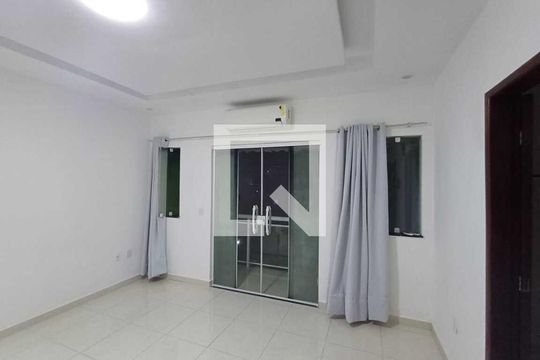 Quarto de casa de condomínio para alugar com 3 quartos, 160m² em Arsenal, São Gonçalo