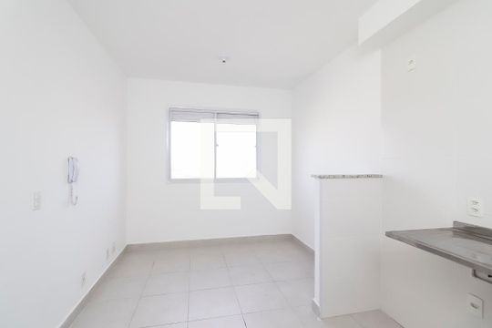 Sala/Cozinha de apartamento à venda com 2 quartos, 32m² em Vila Nova Curuca, São Paulo