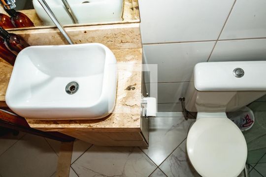 Casa à venda com 2 quartos, 145m² em Planalto, Belo Horizonte