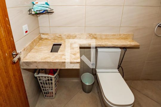 Casa à venda com 2 quartos, 145m² em Planalto, Belo Horizonte