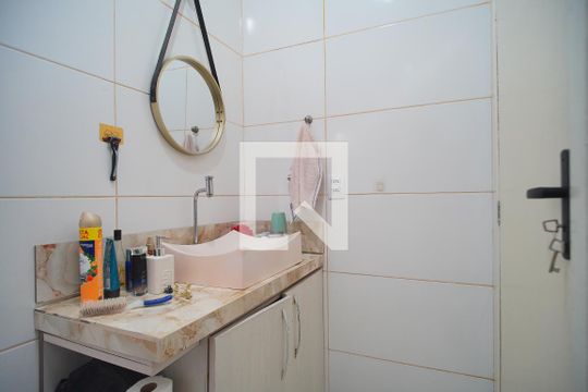 Banheiro de casa para alugar com 1 quarto, 100m² em São Miguel, São Leopoldo
