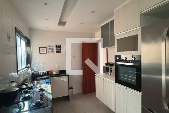 Cozinha de casa de condomínio para alugar com 3 quartos, 100m² em Arsenal, São Gonçalo