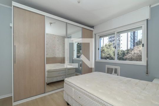 Quarto de apartamento à venda com 2 quartos, 70m² em Boa Vista, Porto Alegre