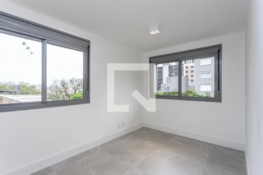 Suíte de apartamento para alugar com 2 quartos, 69m² em Auxiliadora, Porto Alegre