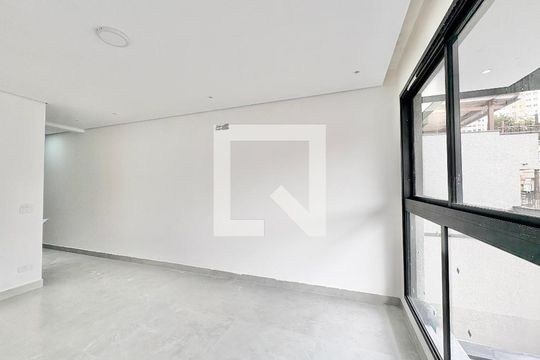 Sala de casa à venda com 3 quartos, 140m² em Vila Bonilha, São Paulo