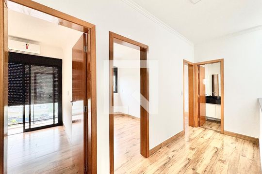 Hall dos Quartos de casa para alugar com 3 quartos, 102m² em Parque Sao Domingos, São Paulo