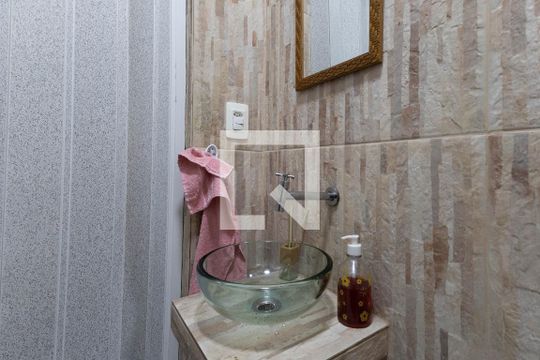 Lavabo de casa à venda com 4 quartos, 70m² em Vila Gustavo, São Paulo
