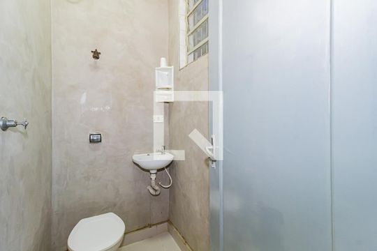 Banheiro da Suíte de casa para alugar com 1 quarto, 250m² em Cidade Monções, São Paulo
