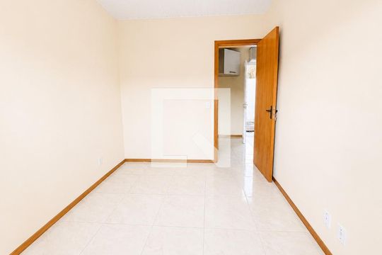 Quarto 2 de casa de condomínio para alugar com 1 quarto, 35m² em Sítio Ipiranga, Cachoeirinha