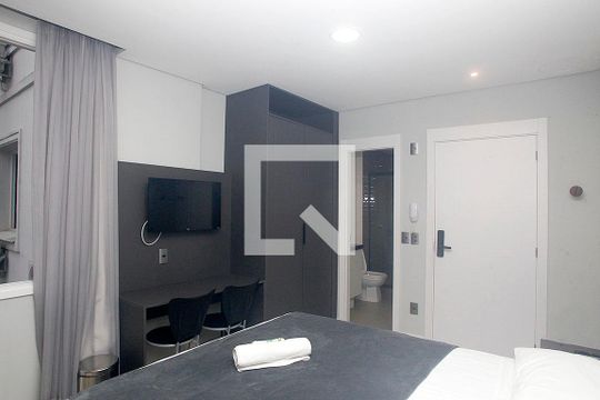 Studio - Sala / Quarto de kitnet/studio à venda com 1 quarto, 20m² em Centro Histórico, Porto Alegre