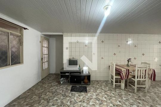Sala de casa para alugar com 2 quartos, 80m² em Hamburgo Velho, Novo Hamburgo