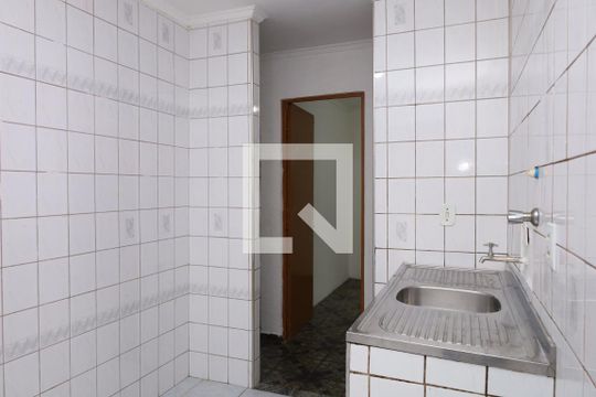 Cozinha de apartamento para alugar com 2 quartos, 65m² em Limoeiro, São Paulo
