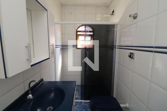 Banheiro de casa para alugar com 1 quarto, 60m² em Jardim Marília, São Paulo