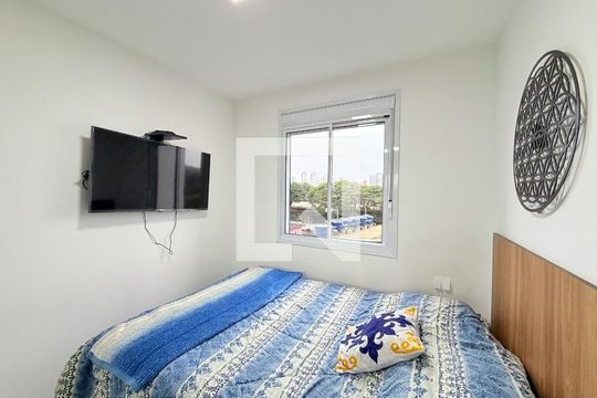 Quarto de apartamento para alugar com 2 quartos, 41m² em Santo Amaro, São Paulo