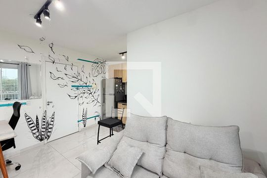 Sala de apartamento para alugar com 2 quartos, 41m² em Santo Amaro, São Paulo