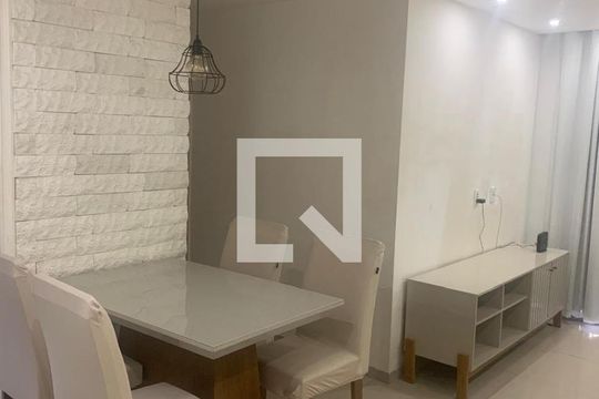Sala de apartamento para alugar com 2 quartos, 58m² em Campo Grande, Rio de Janeiro