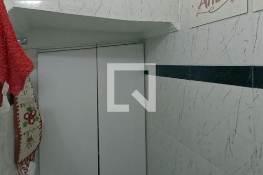 Lavabo de casa para alugar com 3 quartos, 100m² em Macuco, Santos