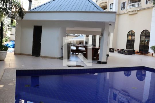 Apartamento à venda com 3 quartos, 85m² em Setor Bueno, Goiânia