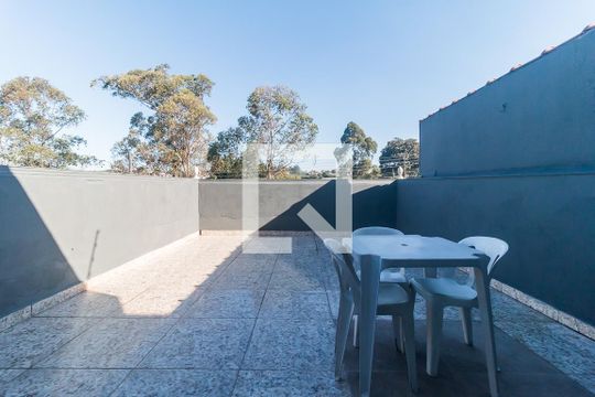 Varanda da Sala de casa para alugar com 3 quartos, 425m² em Vila Aurea, Poá