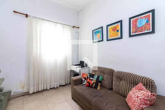 Casa à venda com 2 quartos, 100m² em Chora Menino, São Paulo