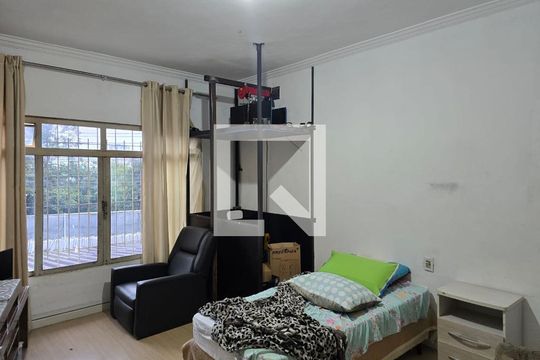 Sala/ Quarto / CASA 01 de casa para alugar com 3 quartos, 250m² em Vila Aprazível, Guarulhos