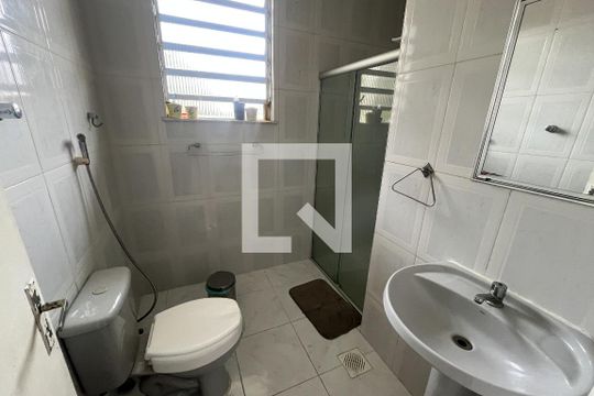 Casa para alugar com 5 quartos, 210m² em Jardim Carioca, Rio de Janeiro