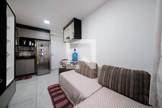 Sala/Cozinha de apartamento para alugar com 2 quartos, 42m² em Vila Guilhermina, São Paulo