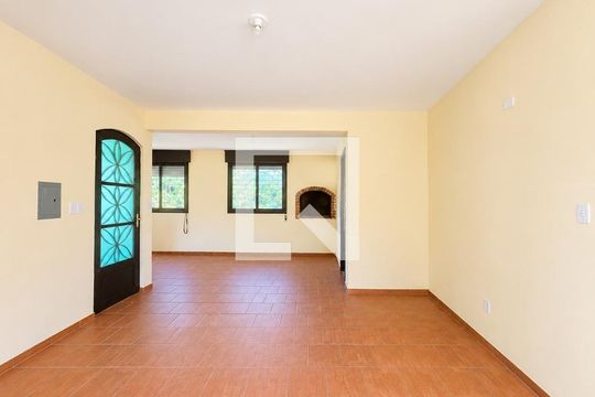 Sala de casa para alugar com 2 quartos, 110m² em Lomba do Pinheiro, Viamão