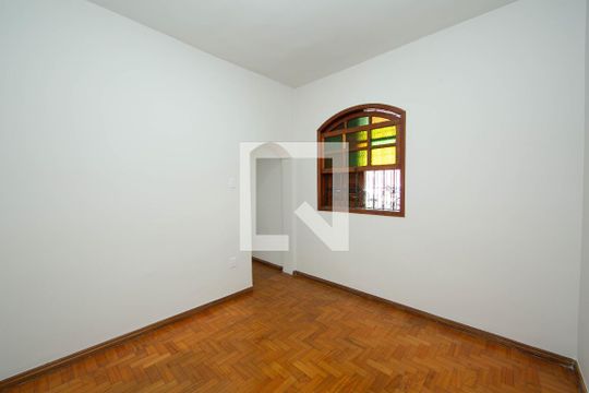 SALA de casa à venda com 5 quartos, 360m² em Betânia, Belo Horizonte