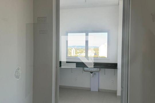 Sala/cozinha de apartamento para alugar com 4 quartos, 73m² em Parque Industrial, São José dos Campos