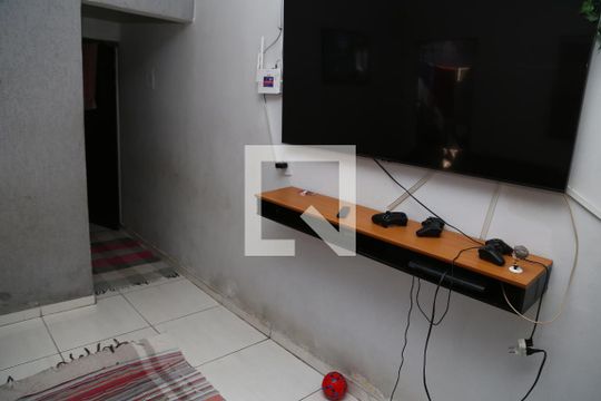 Casa à venda com 2 quartos, 500m² em Jardim Balneario Meia Ponte, Goiânia