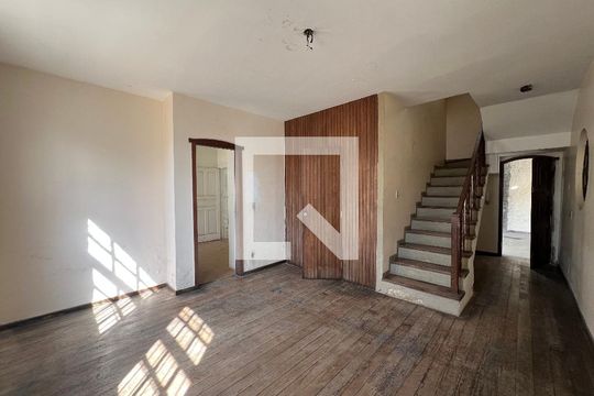 Sala 2 de casa para alugar com 4 quartos, 214m² em São José, Belo Horizonte