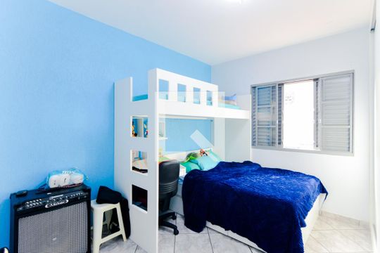 Quarto 1 de casa para alugar com 2 quartos, 70m² em Vila Rosalia, Guarulhos