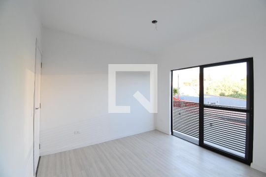 Suíte de casa de condomínio à venda com 3 quartos, 152m² em Pilarzinho, Curitiba