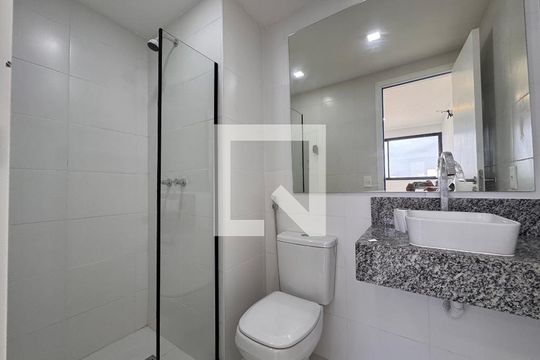 Suíte - Banheiro de apartamento para alugar com 2 quartos, 55m² em Vargem Grande, Rio de Janeiro