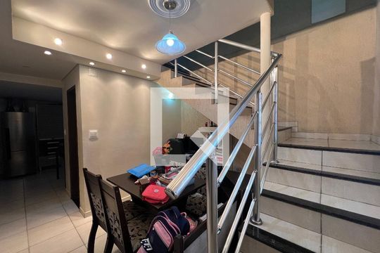 Casa à venda com 4 quartos, 150m² em Estrela Dalva, Contagem