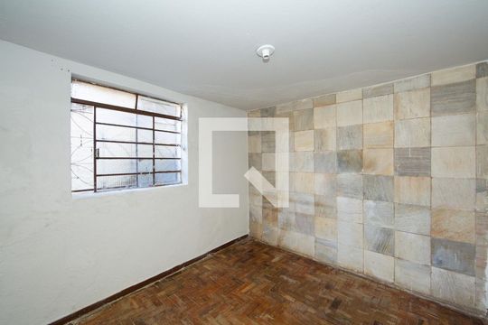 QUARTO2 de casa para alugar com 2 quartos, 48m² em Alto Caiçaras, Belo Horizonte