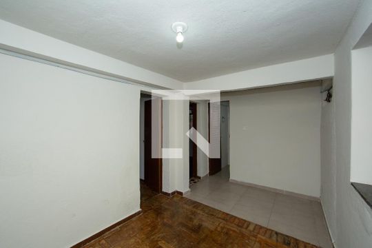 SALA de casa para alugar com 2 quartos, 48m² em Alto Caiçaras, Belo Horizonte