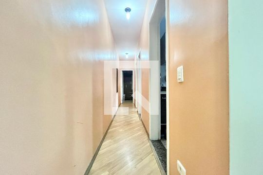 Corredor de apartamento à venda com 2 quartos, 52m² em Vila Nova Cachoeirinha, São Paulo