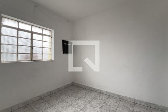 Quarto 1 de casa para alugar com 2 quartos, 63m² em Jardim Monte Carmelo, Guarulhos
