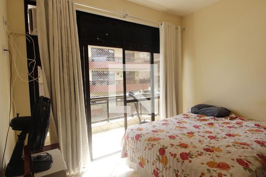 Apartamento para alugar com 3 quartos, 130m² em Braga, Cabo Frio