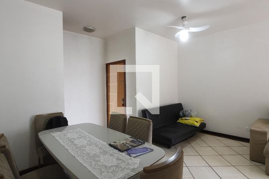 Apartamento para alugar com 3 quartos, 130m² em Braga, Cabo Frio