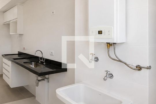 Cozinha de apartamento para alugar com 2 quartos, 54m² em Vila Oliveira, Mogi das Cruzes