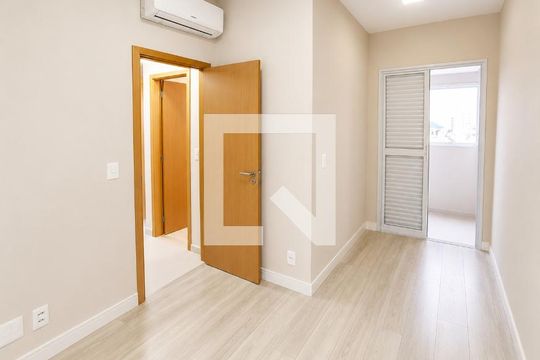 Quarto 1 de apartamento para alugar com 2 quartos, 66m² em Macuco, Santos