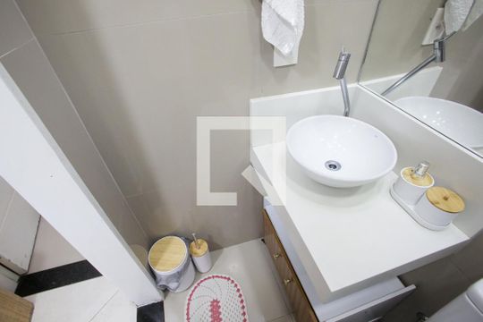 Banheiro da Sala de casa à venda com 3 quartos, 500m² em Taquara, Rio de Janeiro