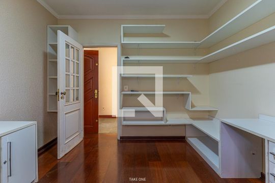 Casa à venda com 3 quartos, 300m² em Cidade Universitária, Campinas