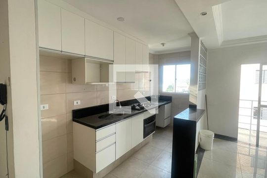 Sala - Cozinha de apartamento para alugar com 2 quartos, 51m² em Rio Cotia, Cotia