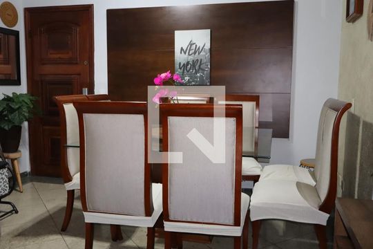 Sala de apartamento para alugar com 3 quartos, 70m² em Jardim Independência (são Paulo), São Paulo