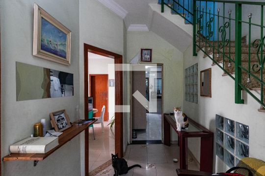 Hall de entrada de casa à venda com 3 quartos, 150m² em Lapa, São Paulo